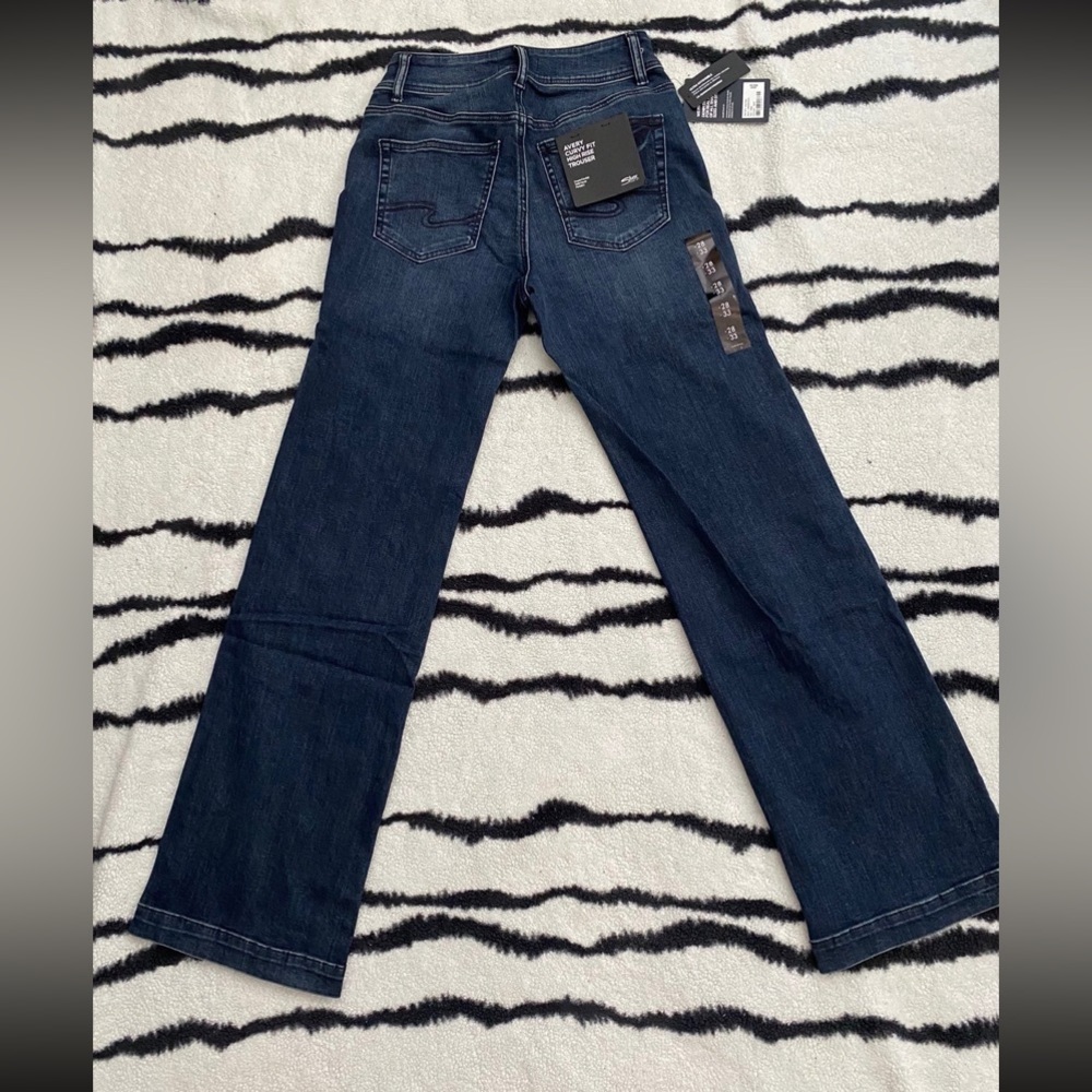 Silver Jean - Picture 3 of 9